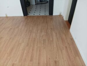 Drevo, laminat a parkety