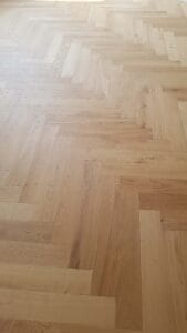 Drevo, laminat a parkety